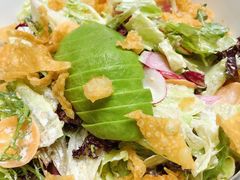 牛油果蔬菜色拉-惠食佳·朱雀(东方商厦店)
