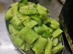 素拍黄瓜-老四烧烤(永吉胡同店)