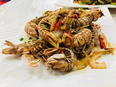 -覃记海鲜美食餐厅