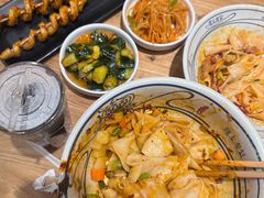 -陇上秦轩西安biangbiang面(朝龙汇店)