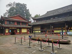 -峨眉山报国寺