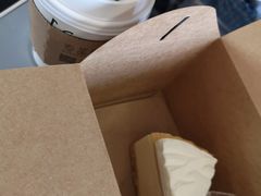 -星巴克(广州南站A18检票口楼上)