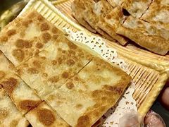 -乡土黄·鲜牛肉火锅·小龙虾(兴业街店)