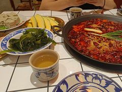 -旧街市鲜货老火锅(大光路店)