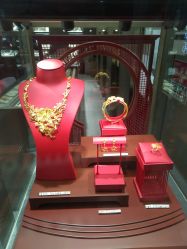 -老庙黄金(龙之梦购物公园店)