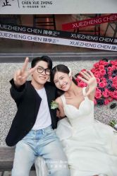 -喜爱高定婚纱摄影