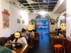大堂-丽虹云南过桥米线(兴工街店)