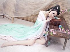 -九月鹰飞汉服摄影工作室