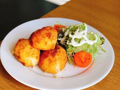 芝士土豆球-普兰达德国餐厅·德式脆皮烤猪肘·自酿啤酒(观唐店)