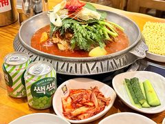 -喇喇排骨火锅·传统韩式脊骨汤(望京西园总店)