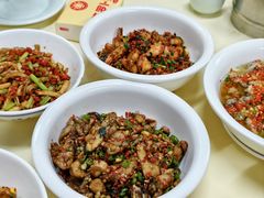 紫苏爆炒牛蛙-笨罗卜浏阳菜馆(龙华鹏润达店)