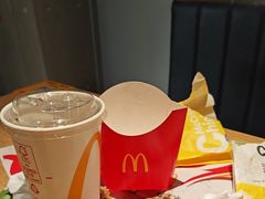-麦当劳(龙洞店)