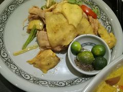 越式盐焗麻油鸡-大头虾越式风味餐厅(光明广场店)