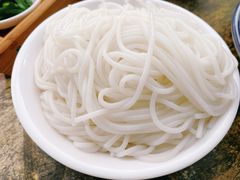 -榴乡缘云南蒙自菊花过桥米线