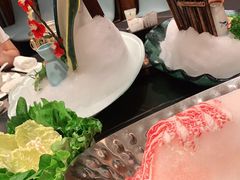 -鼎泰亨·海鲜牛肉餐厅(滨江店)