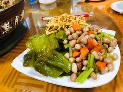 小菜拼盘-凤百年大骨鸡饭庄