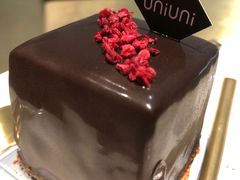 -UNI UNI(环亚凯瑟琳店)