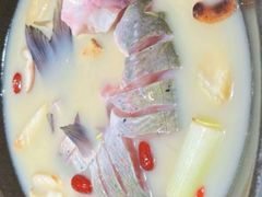 -咕嘟草帽鱼·牛奶一样的鲜鱼汤(包河万达广场创始店)