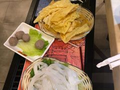 -潮牛海记•潮汕牛肉火锅•醉鸡煲•粿条汤(通北路店)