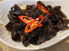 凉拌黑木耳-泰煌鸡·上海白斩鸡·鸡汤面(鹤庆店)