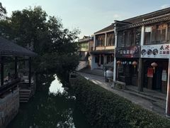-丝绸小镇荻港古村