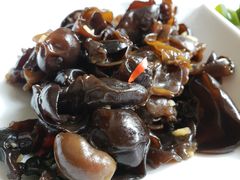 凉拌木耳-巴陵全鱼席(湖南老字号汴河街店 )