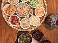 -包整·丝娃娃(一览甲秀楼风景店)