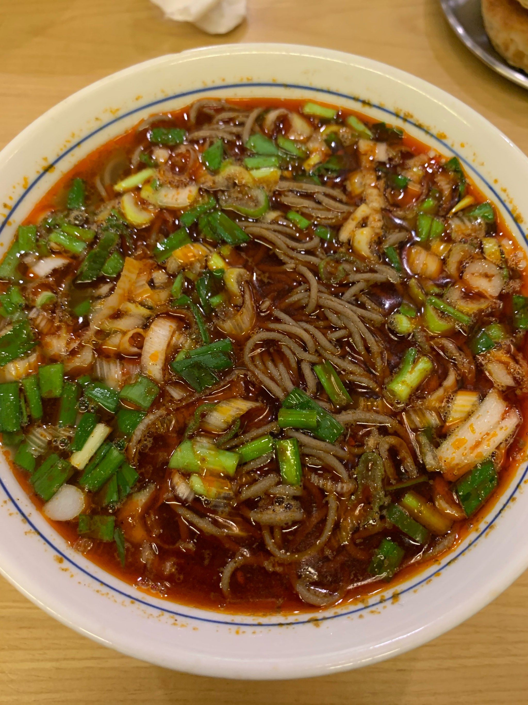 0元玩转这座城
韩城羊肉饸饹,荞面好吃,配一个油酥饼美滋滋!