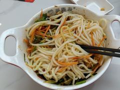 -沁麦源过桥米线(总店)
