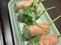 -大头虾越式风味餐厅(光明广场店)