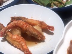 -三人行骨头王火锅(长寿店)