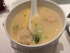 -品海楼·大连海胆锅贴馆(东港店)
