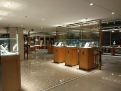 -北京七彩云南翡翠珠宝旗舰店(月坛店)