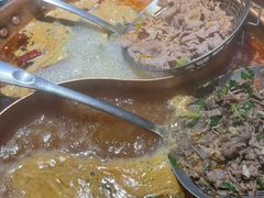 -洱火云南酸菜牛肉火锅(石景山当代商城店)