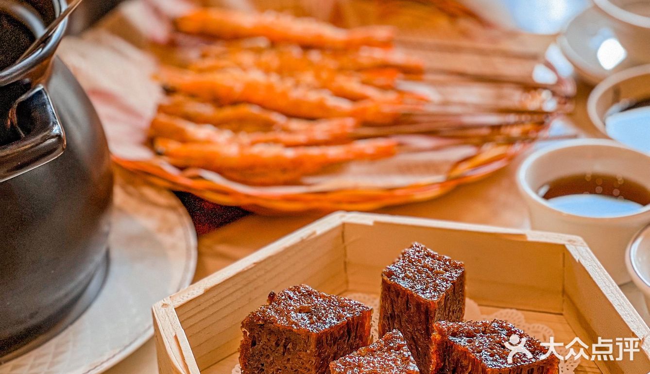 今天这顿饭也太划算了吧❓今天我请客，全款无分期✌🏼