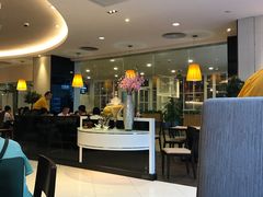 -必胜客(WOW中心城店)
