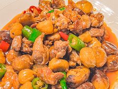 板栗烧乳鸽-琬苑鸽庄·川粤融合菜(解放碑总店)
