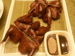 聚宝红烧乳鸽-东方之珠海鲜酒楼(南开店)