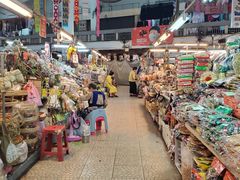-瓦洛洛传统市场