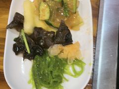 -哈尔滨小酒馆·鲜肉现穿自助烧烤(康新花园店)