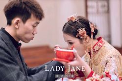 -Lady  Jane高端婚纱礼服馆