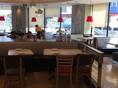 大堂-必胜客(湘隆店)