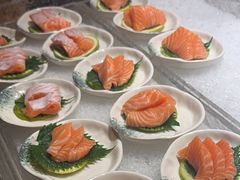 -雍容荟帝王蟹活龙虾展台自助(IFS黑金店)