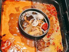 -老牌坊云南鱼豆花火锅(哈西万达店)