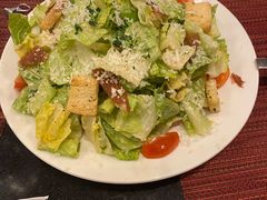 经典凯撒沙拉配香脆火腿-WOLFGANG PUCK KITCHEN & BAR(迪士尼小镇店)