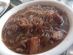 猪肉炖粉条-姥家大锅台水库渔家