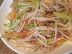 -泉畔人家·老济南经典鲁菜(大明湖店)