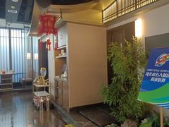 -东口码头·烧鸽子·鱼头泡饼·地方菜(金鹰悦城店)