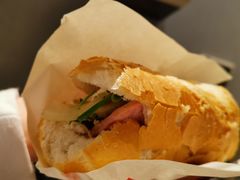 -Bánh Mì Huynh Hoa