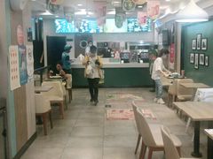 大堂-魏家凉皮(梨园店)